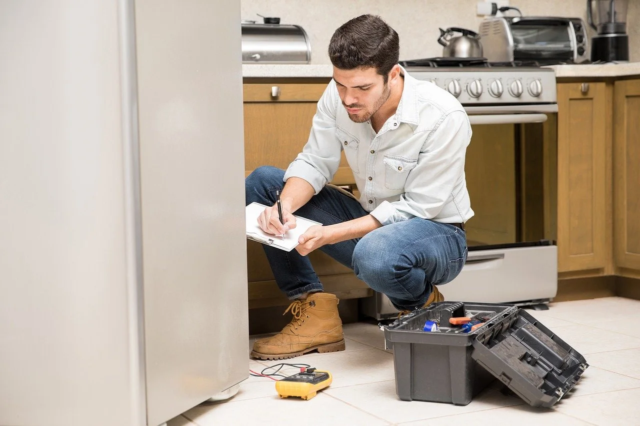 What to do if your refrigerator compressor feels hot – commercial repair